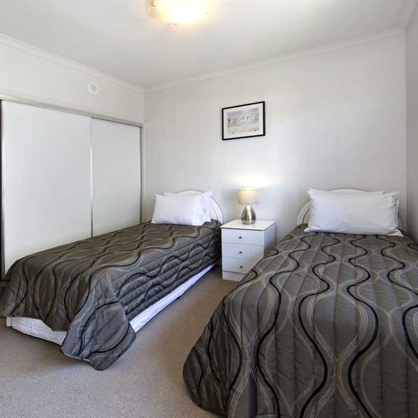 bribie island holiday unit bedroom