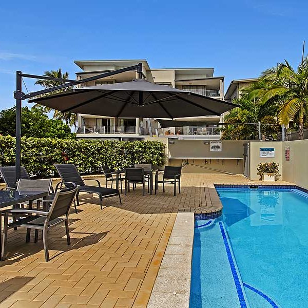 bribie island holiday unit swimming pool